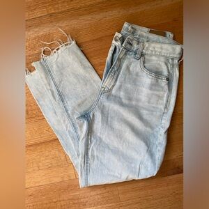 American Eagle Light Wash Distressed Mom Jean